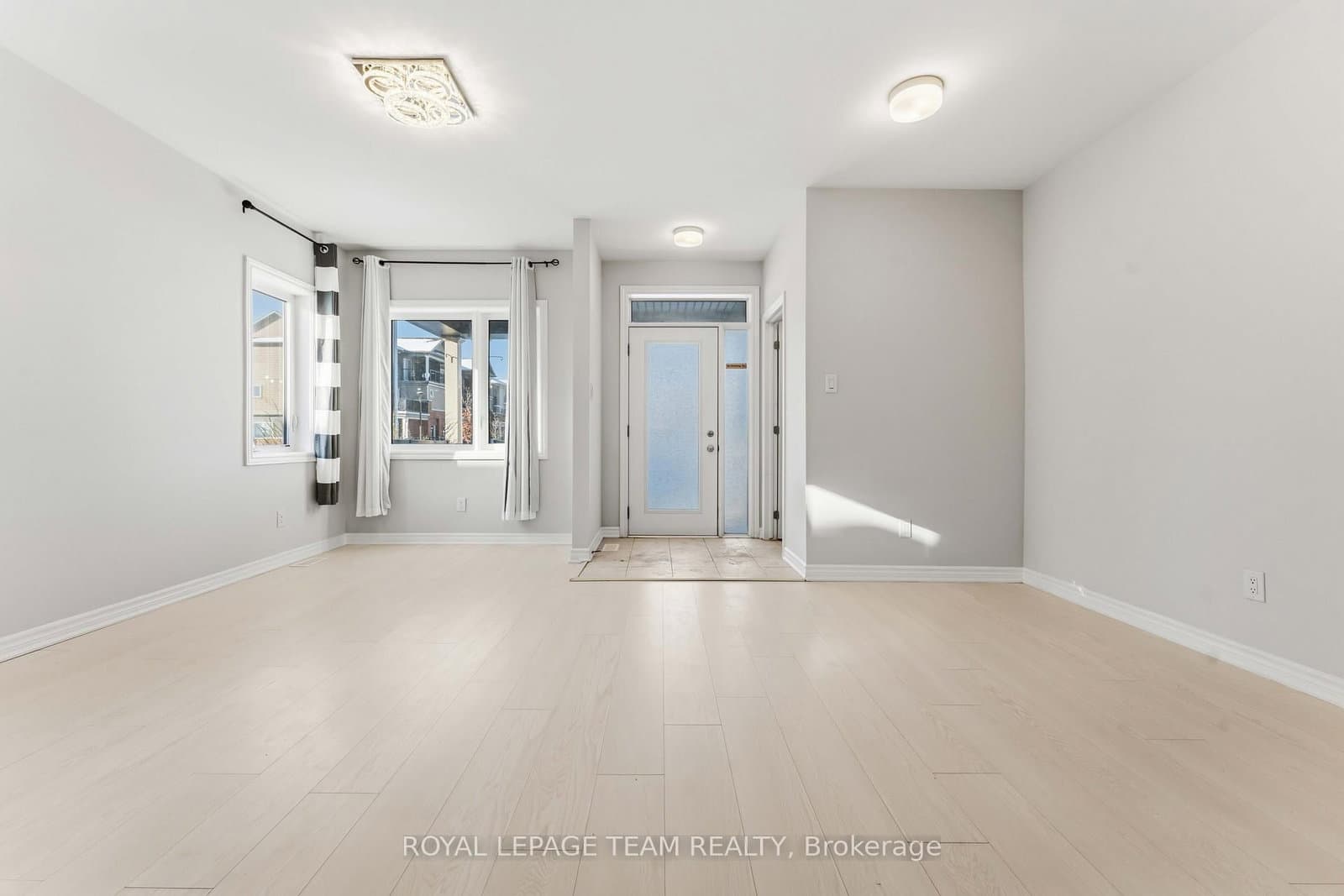 109 Pilot Private, Ottawa, ON — photo 3