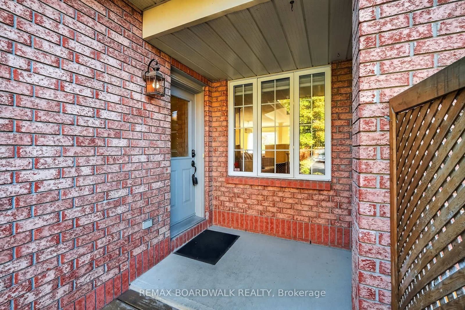 42 College Circle, Ottawa, ON — photo 3