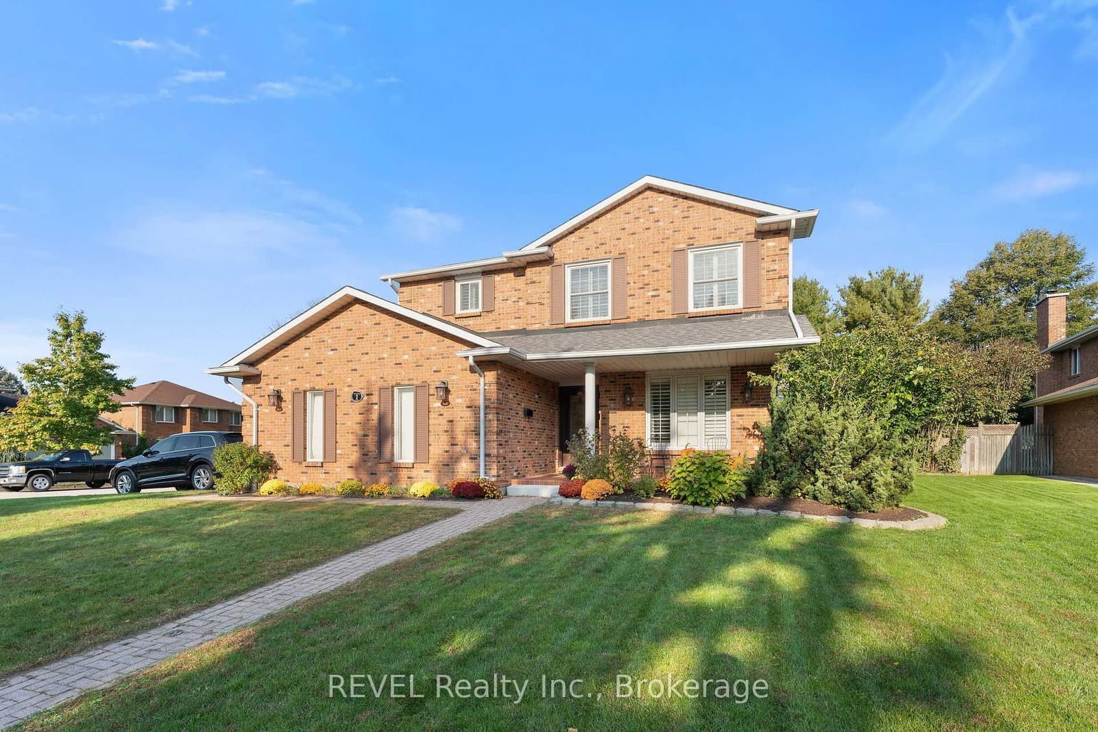 1 Spartan Court, St. Catharines, ON