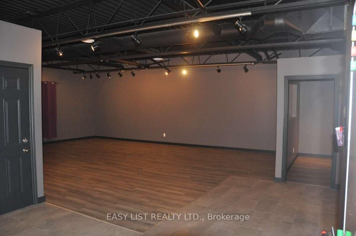 33 - 5470 Canotek Road, Ottawa, ON — photo 2