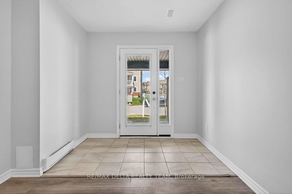 94 FEATHERTOP Lane, Ottawa, ON — photo 3