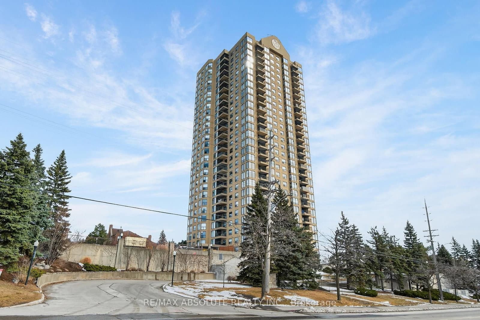 806 - 545 St Laurent Boulevard, Ottawa, ON