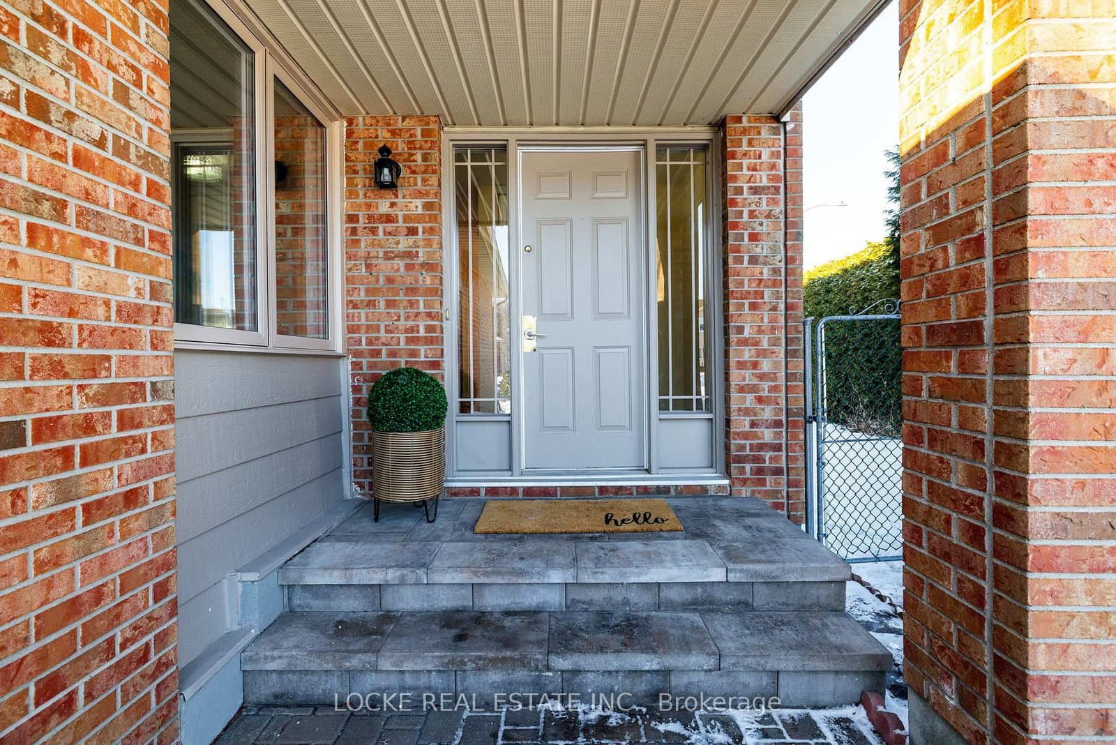 6096 Meadowhill Crescent, Orleans, ON — photo 3