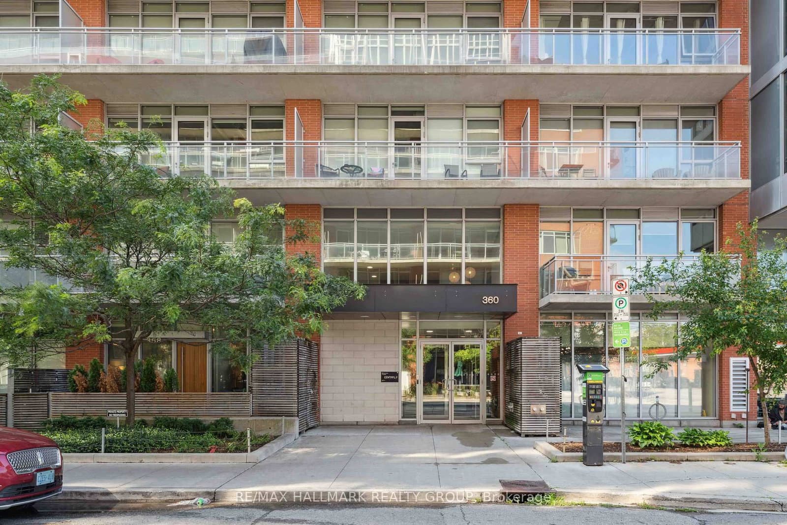 313 - 360 McLeod Street, Ottawa, ON — photo 2