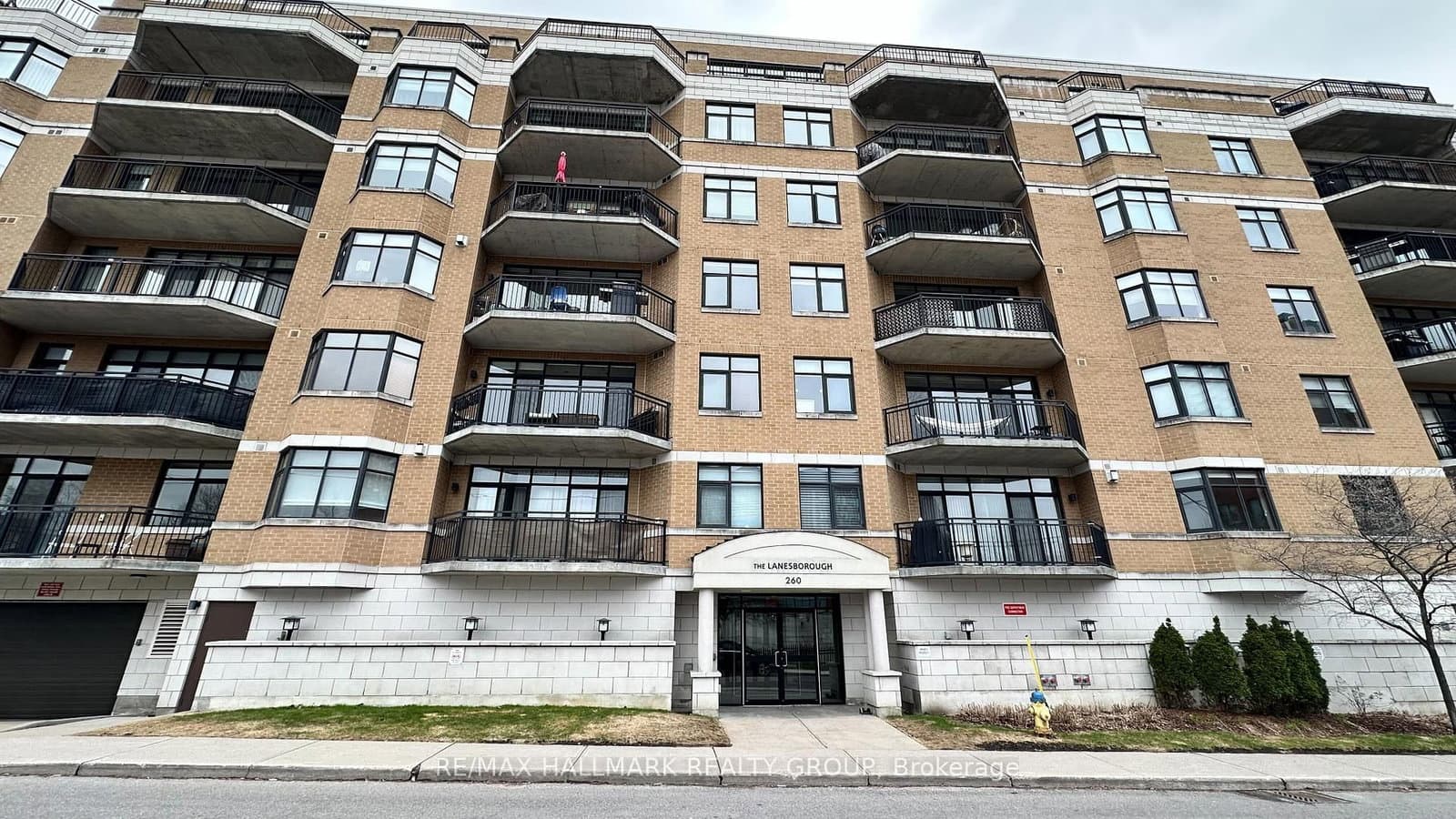 203 - 260 Besserer Street, Ottawa, ON