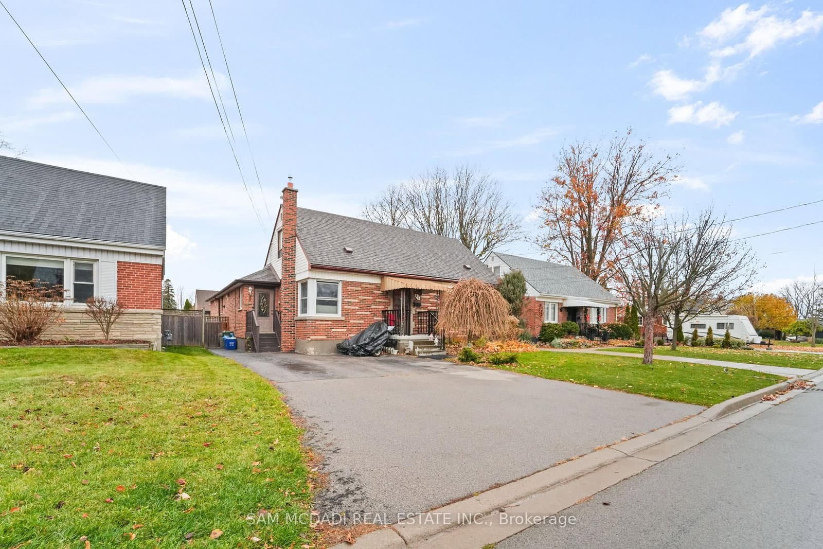 12 Roselle Place, Hamilton, ON — photo 2