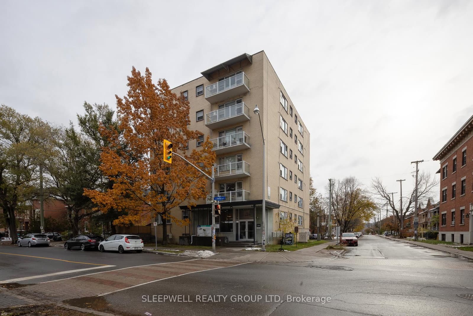 280 Laurier Avenue, Ottawa, ON