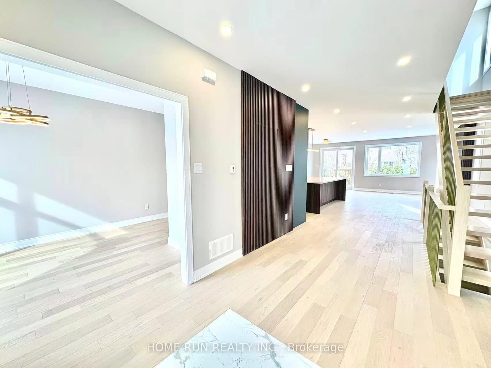 295 Dovercourt Avenue, Ottawa, ON — photo 2