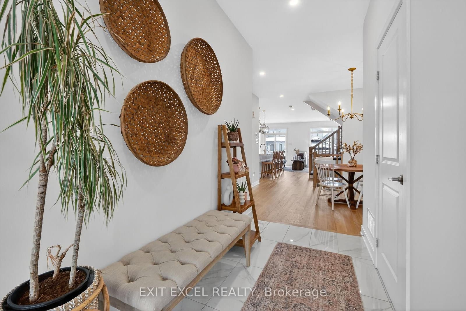 240 Zinnia Way, Ottawa, ON — photo 3