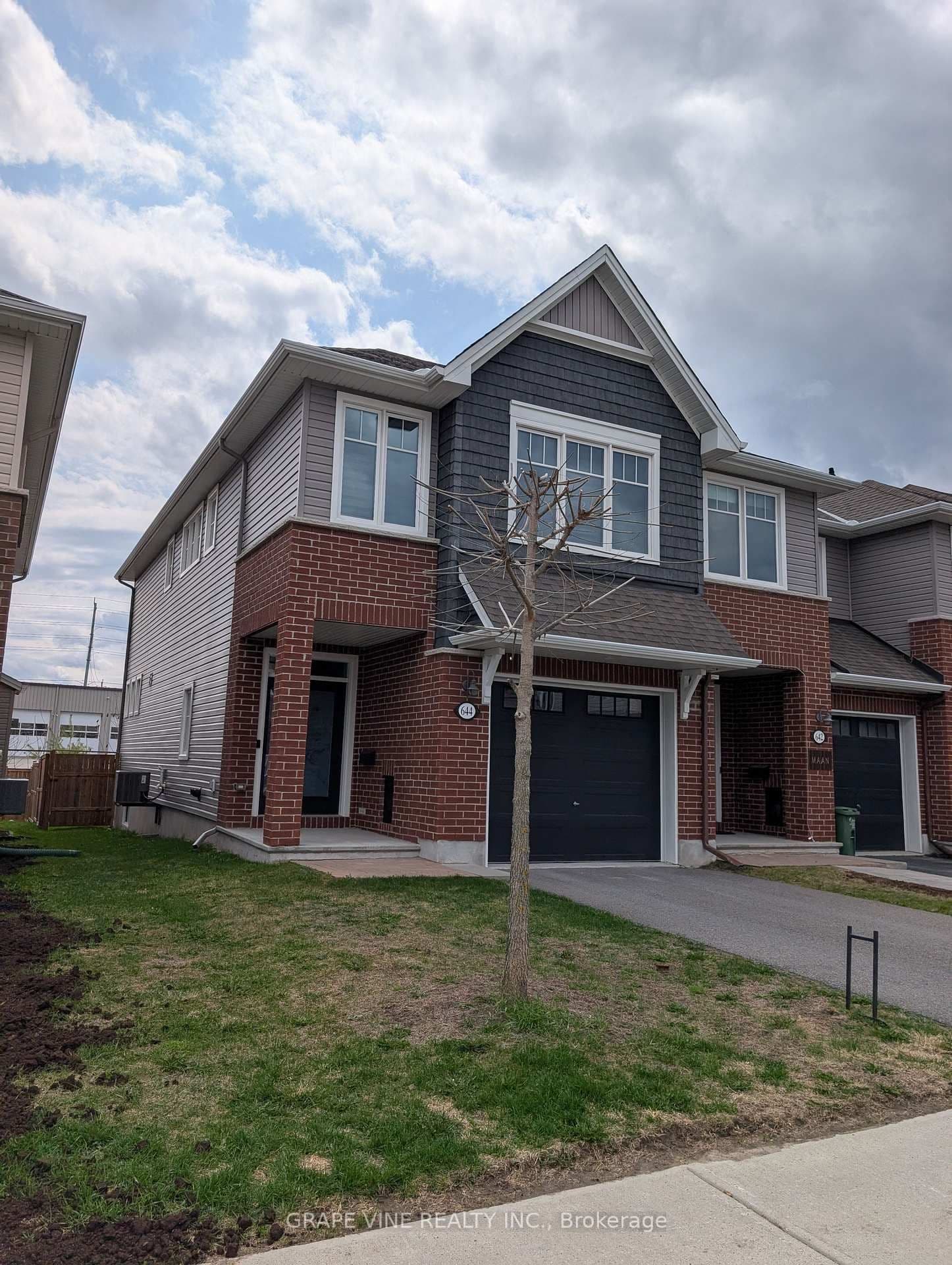 644 Vivera Place, Ottawa, ON — photo 2