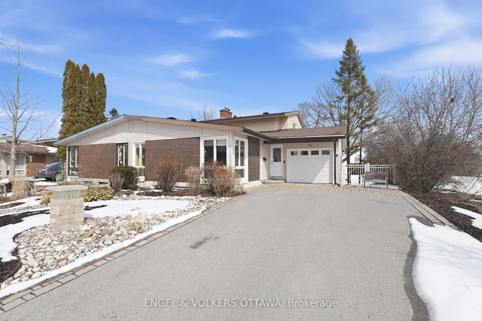113 Benlea Drive, Ottawa, ON