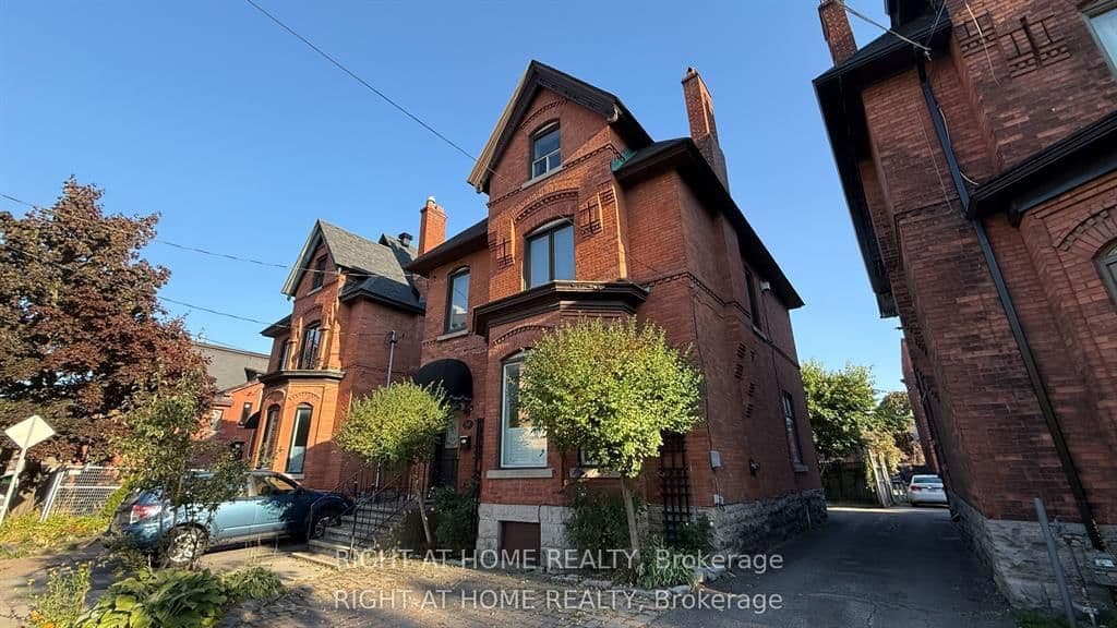 372 Lewis Street, Ottawa, ON — photo 2