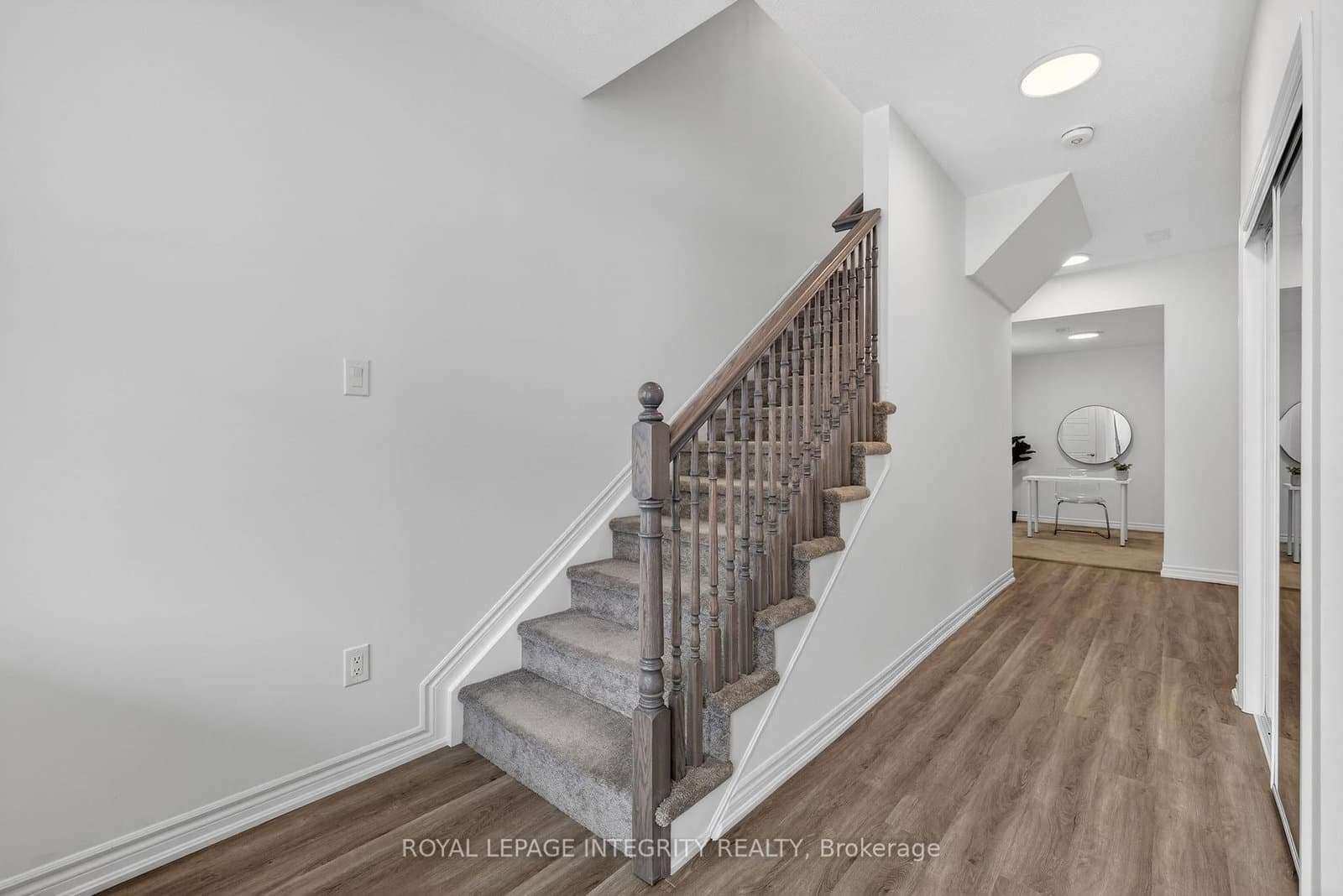 21 Caspian Row, Ottawa, ON — photo 3