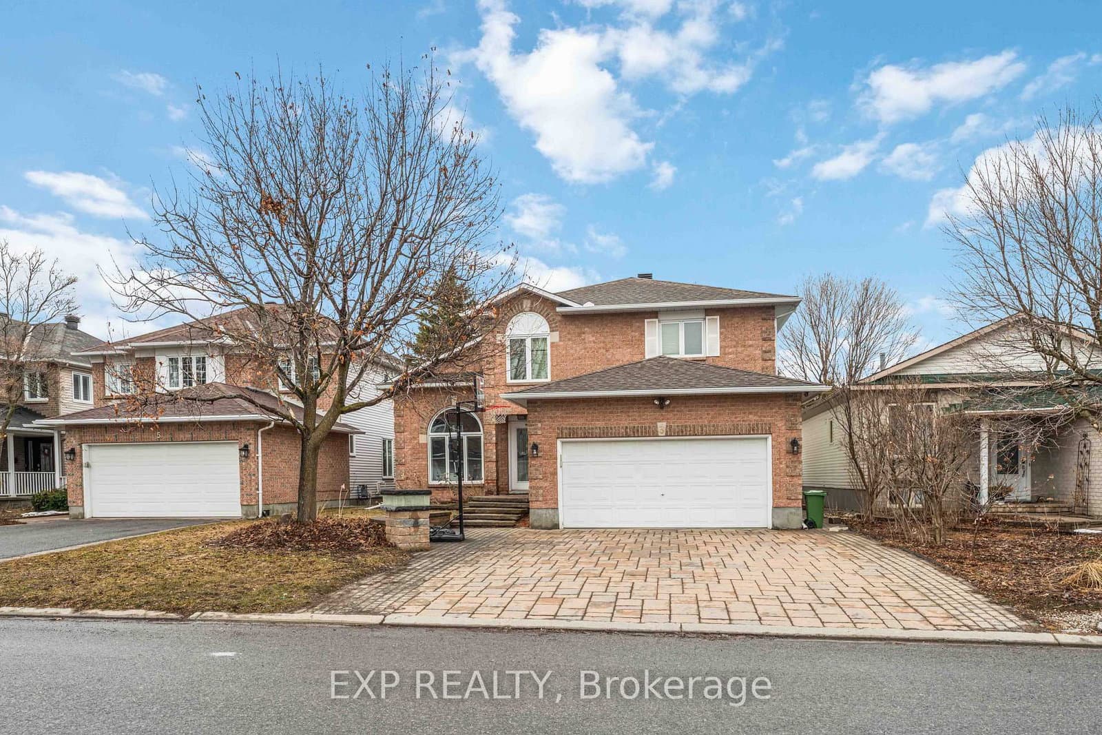 3 Nakota Way, Ottawa, ON
