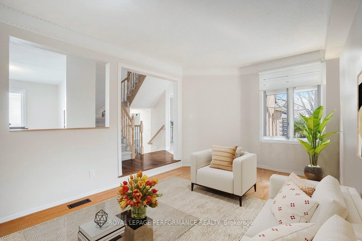 56 Ipswich Terrace, Ottawa, ON — photo 2