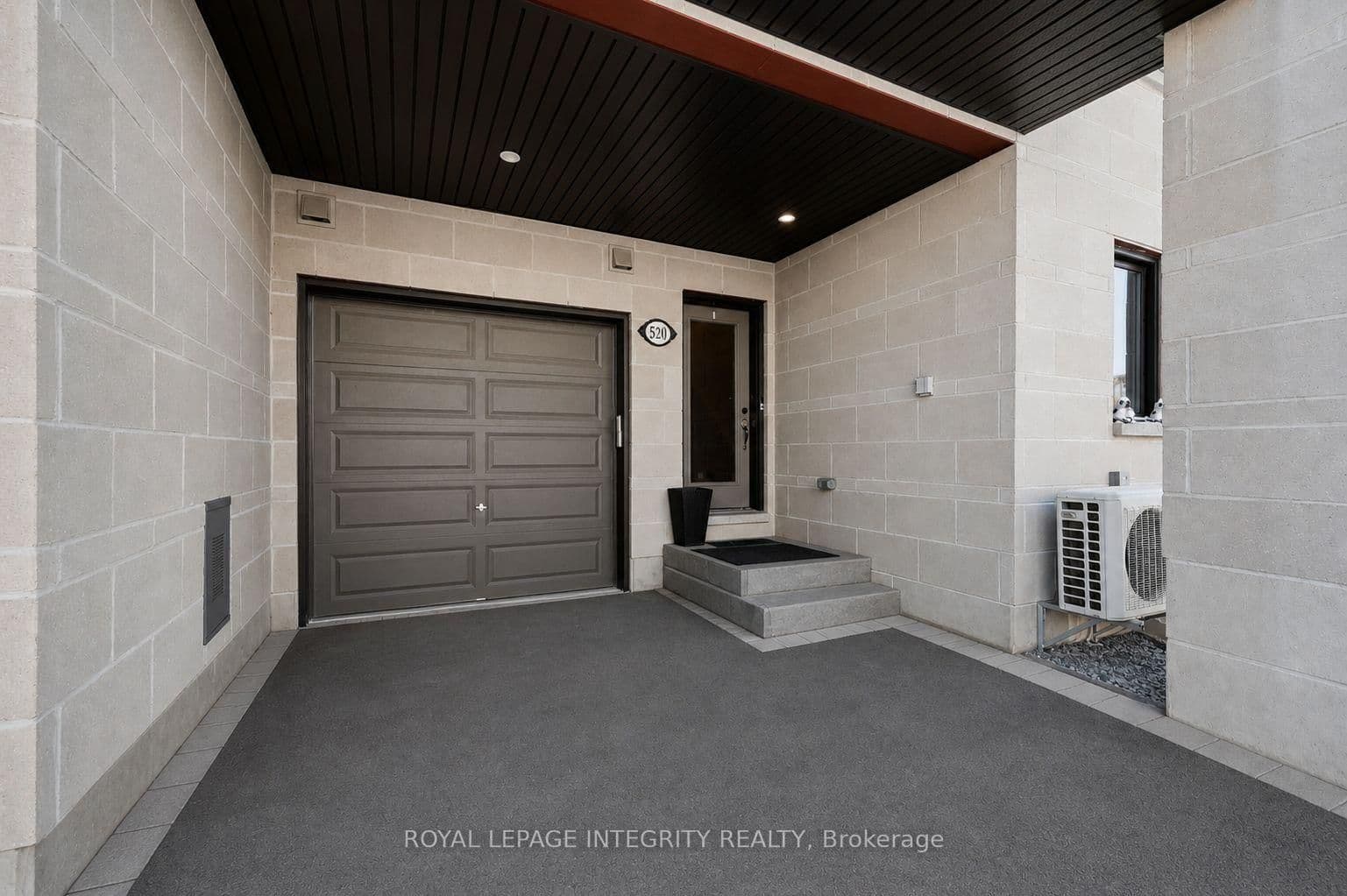 520 Stadacone Row, Ottawa, ON — photo 2