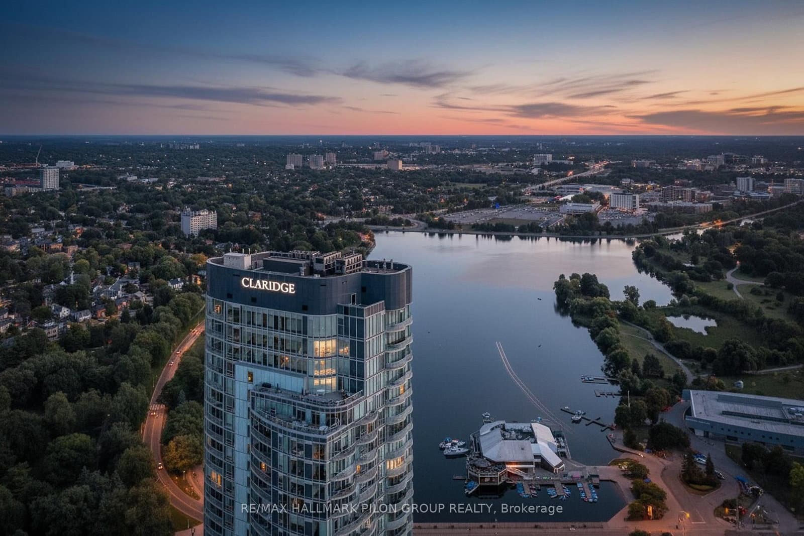 3907 - 805 Carling Avenue, Ottawa, ON