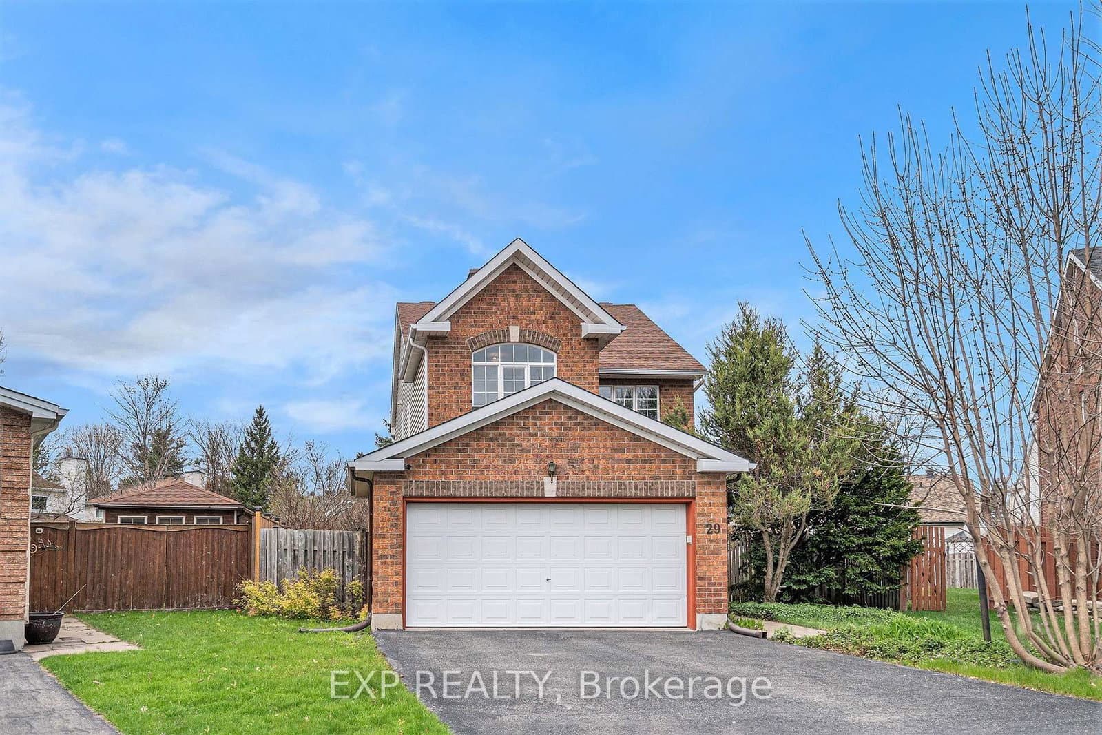 29 Woodford Way, Ottawa, ON