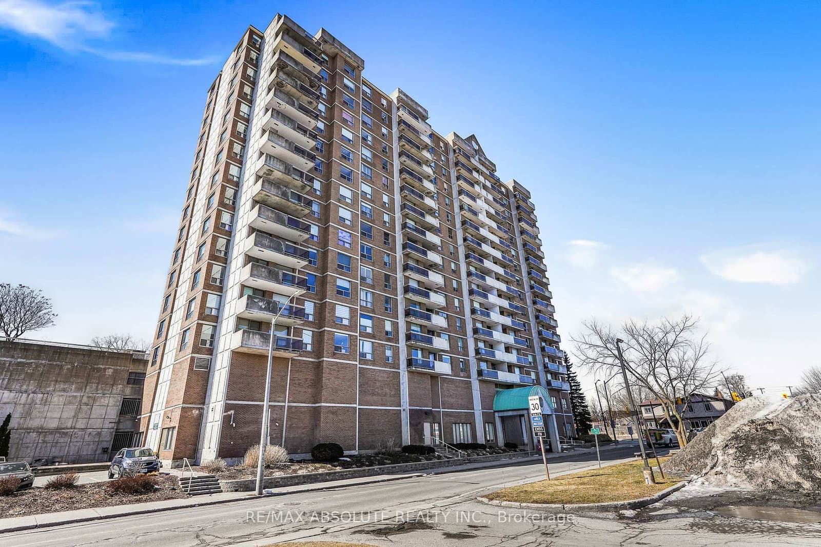 607 - 200 Lafontaine Avenue, Ottawa, ON