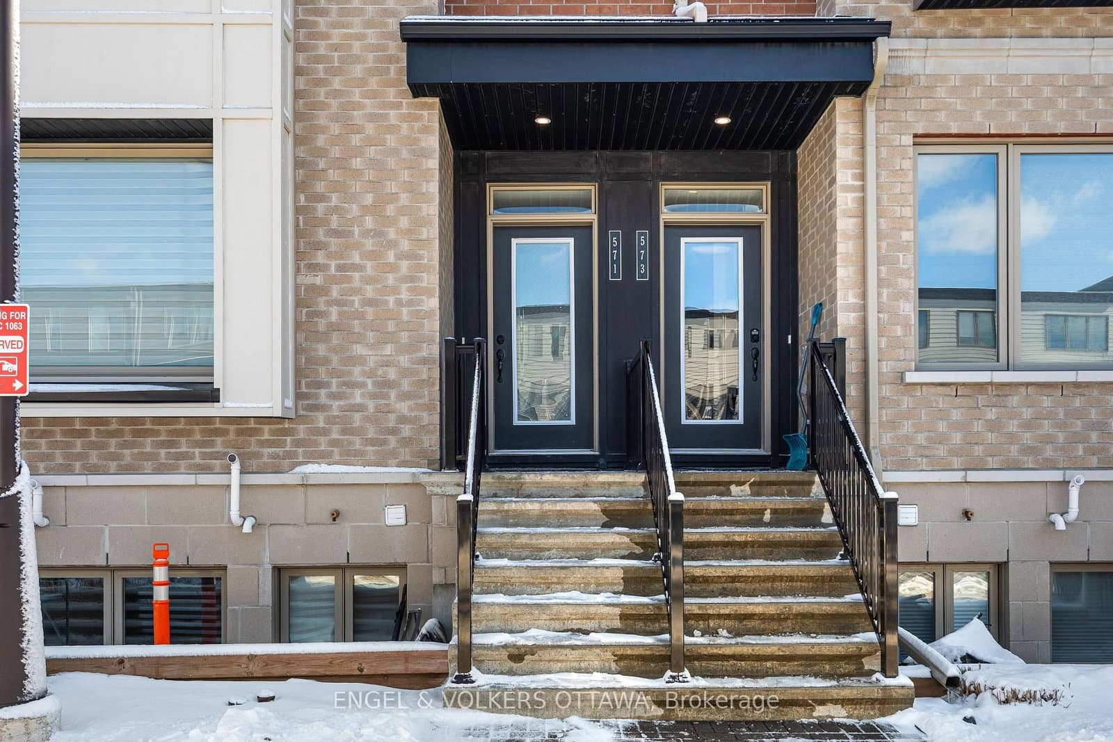 571 Ozawa Private, Ottawa, ON — photo 2