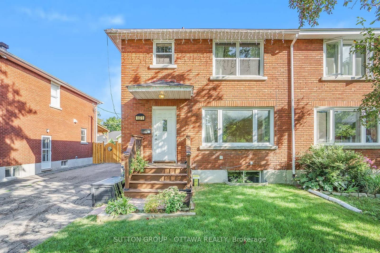 1071 Aldea Avenue, Ottawa, ON