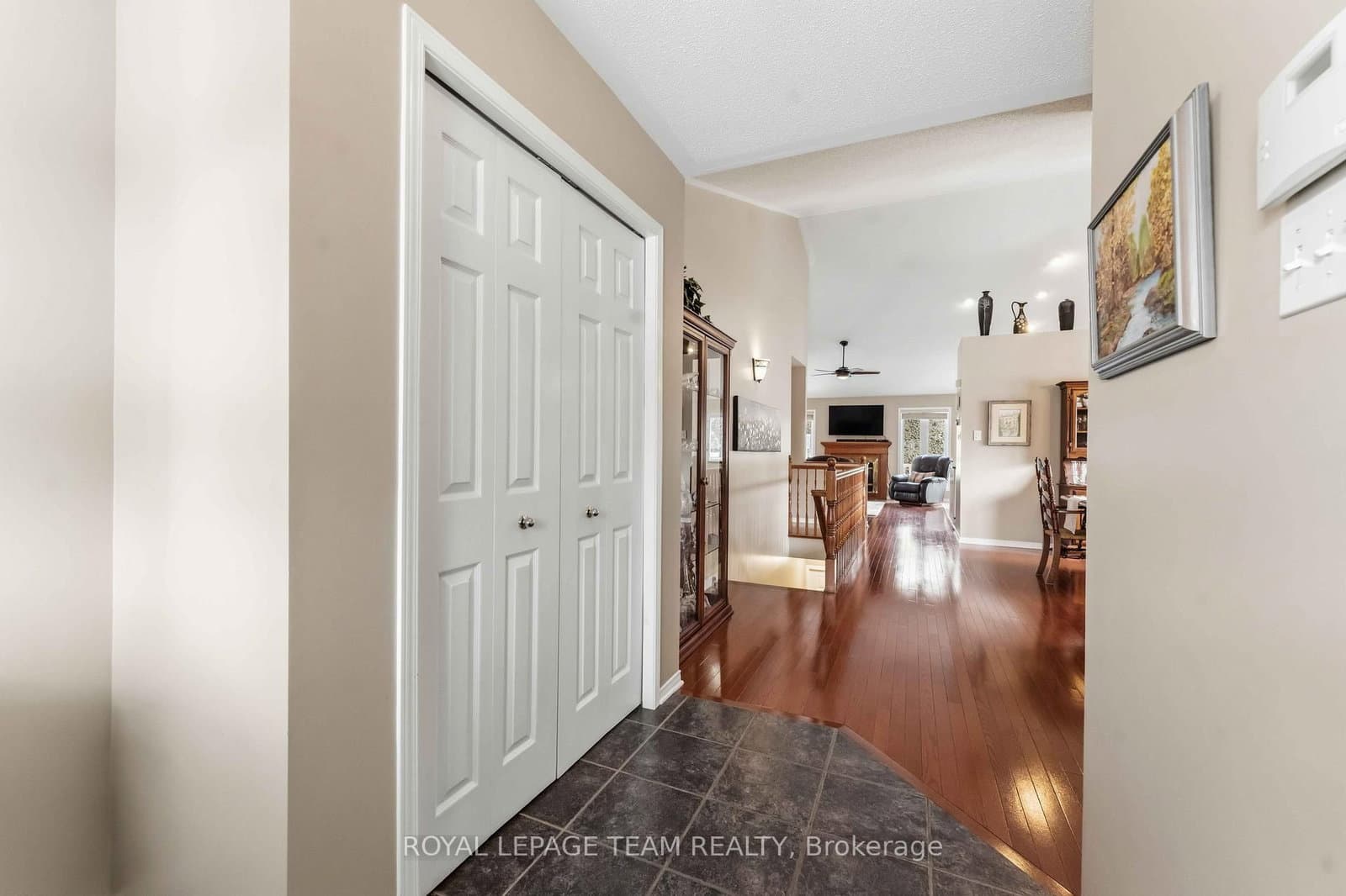 45 Burnstead Crescent, Ottawa, ON — photo 3