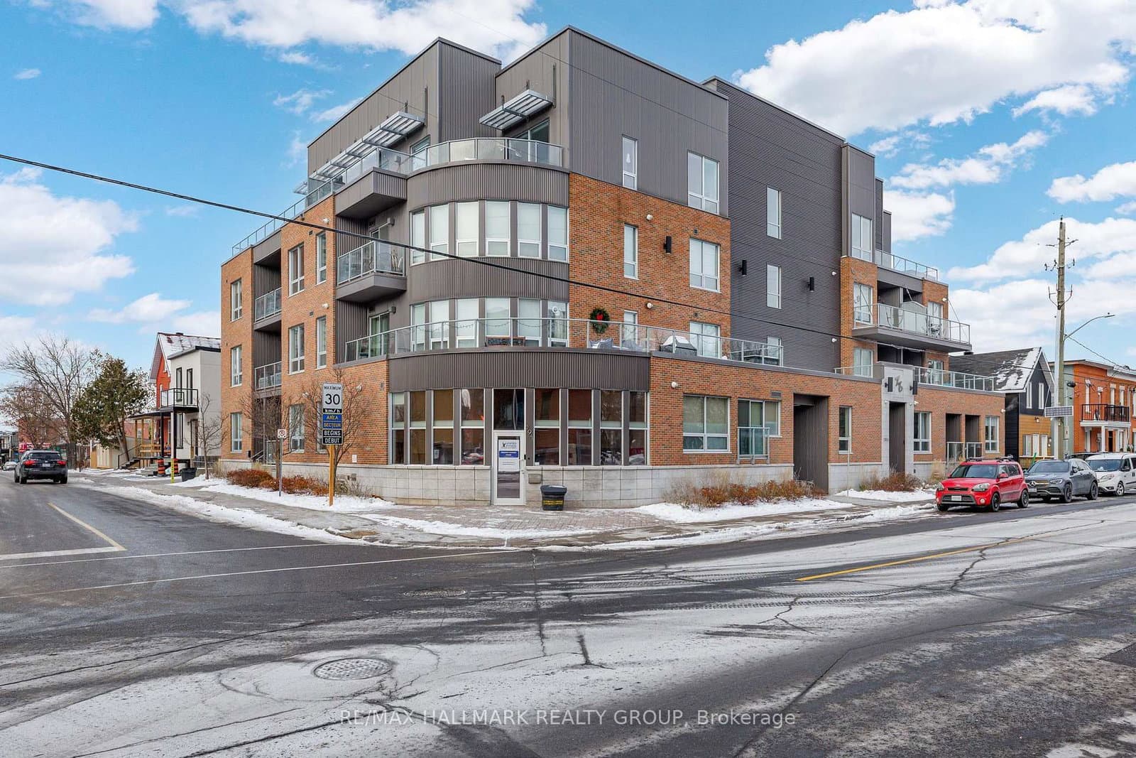 106 - 390 Booth Street, Ottawa, ON