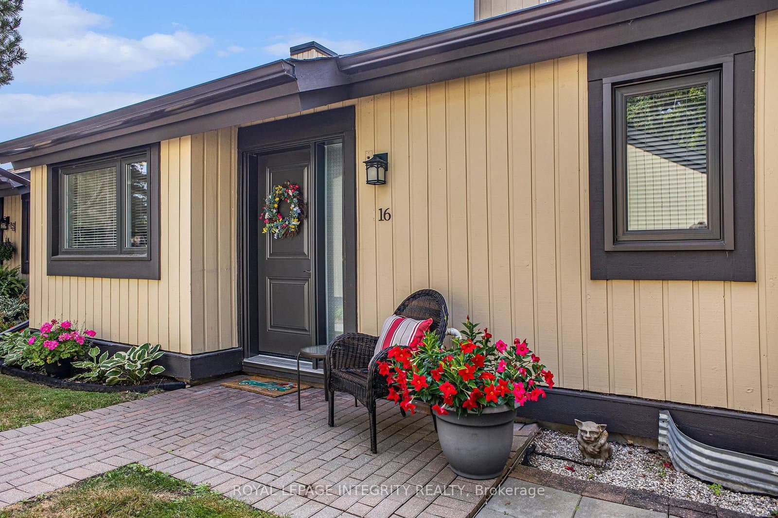 16 Pebble Beach Court, Ottawa, ON — photo 3