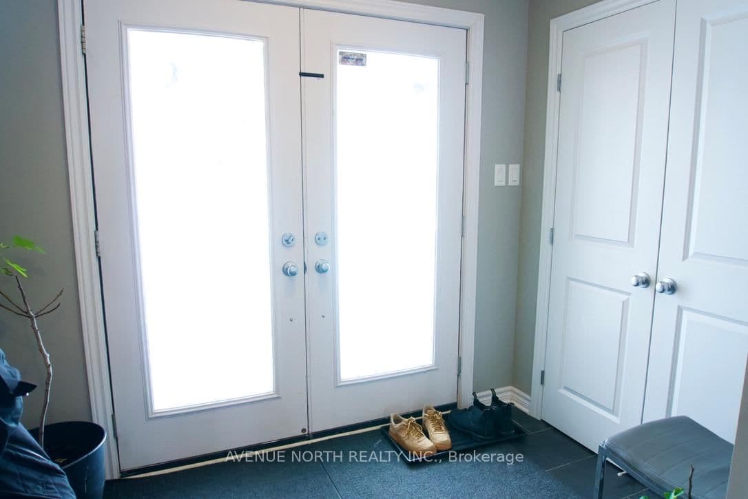 513 Egret Way, Ottawa, ON — photo 2