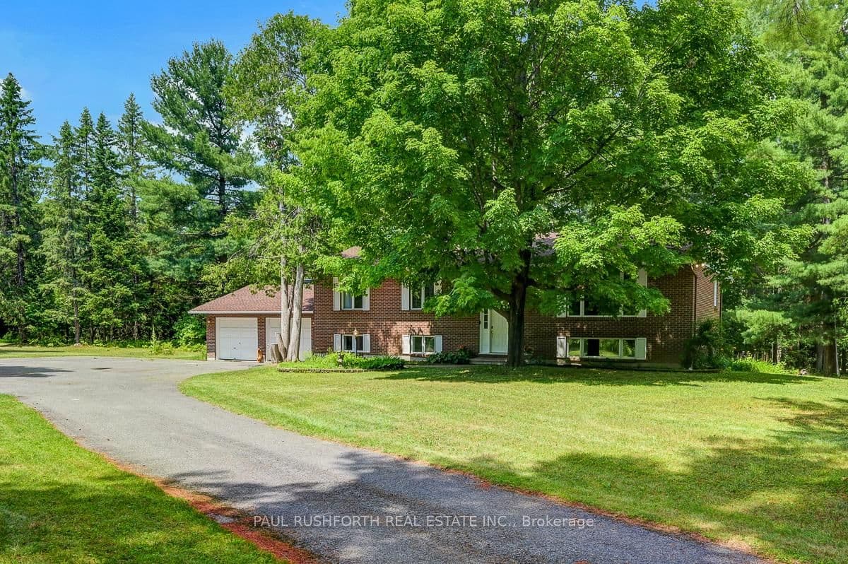 136 Grey Stone Drive, Carp, ON — photo 3