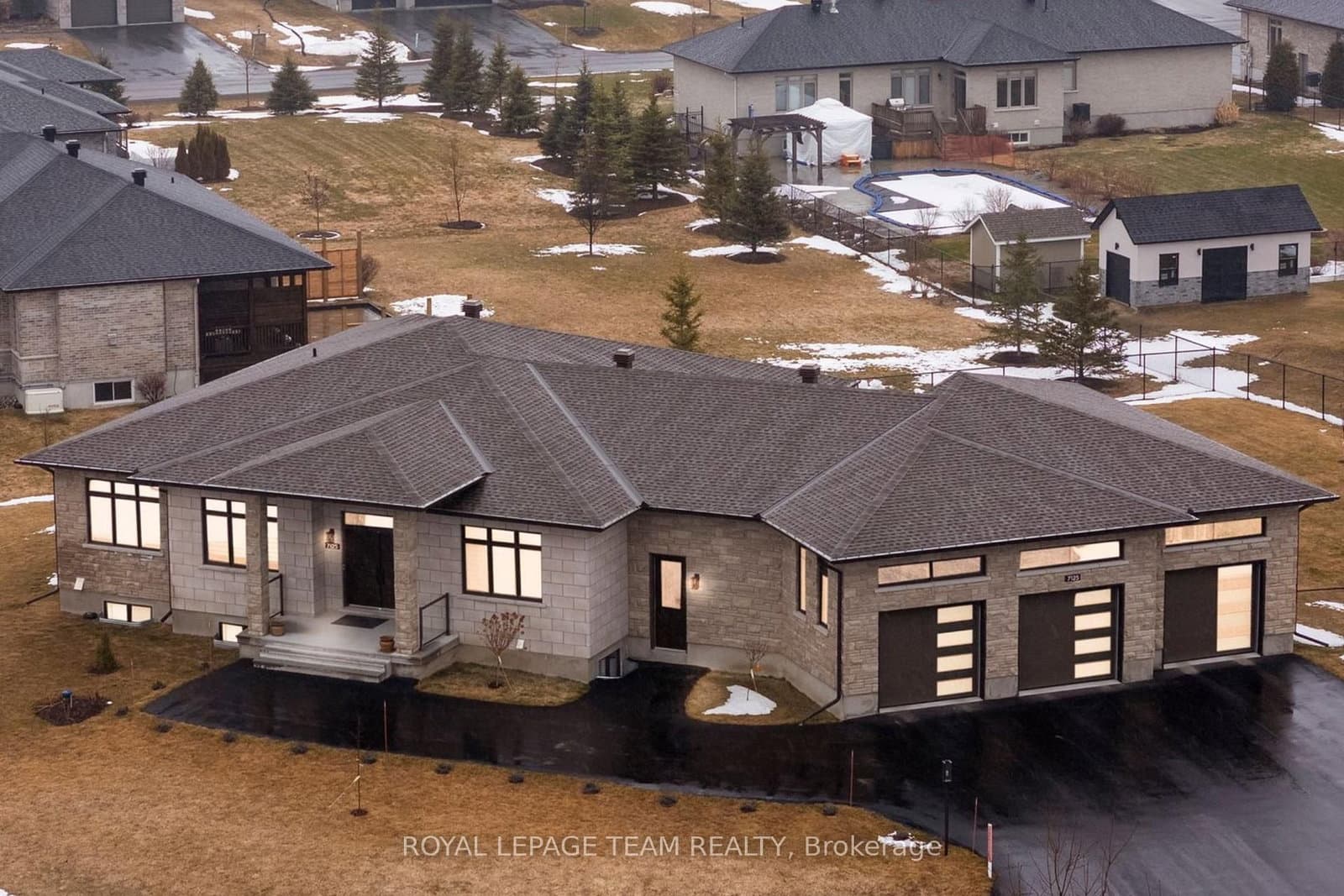 7125 Still Meadow Way, Ottawa, ON