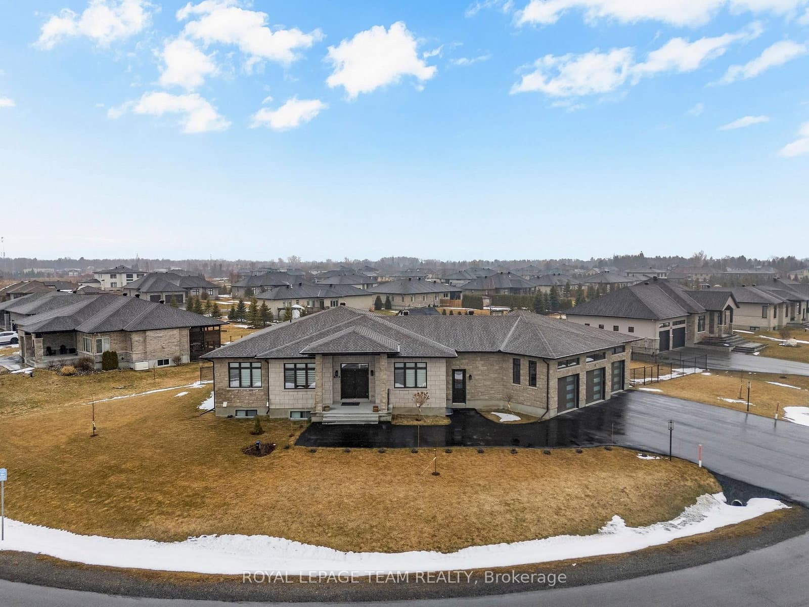 7125 Still Meadow Way, Ottawa, ON — photo 2