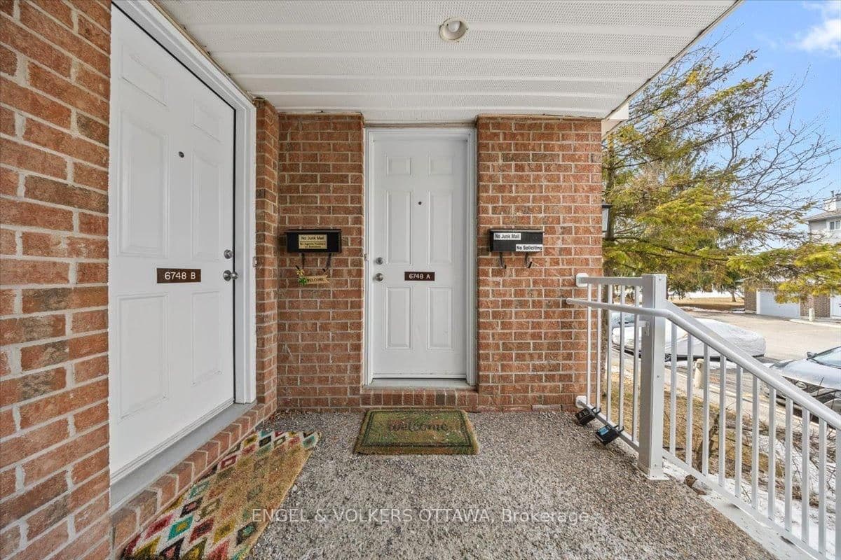 A - 6748 Jeanne D'arc Boulevard, Ottawa, ON — photo 3