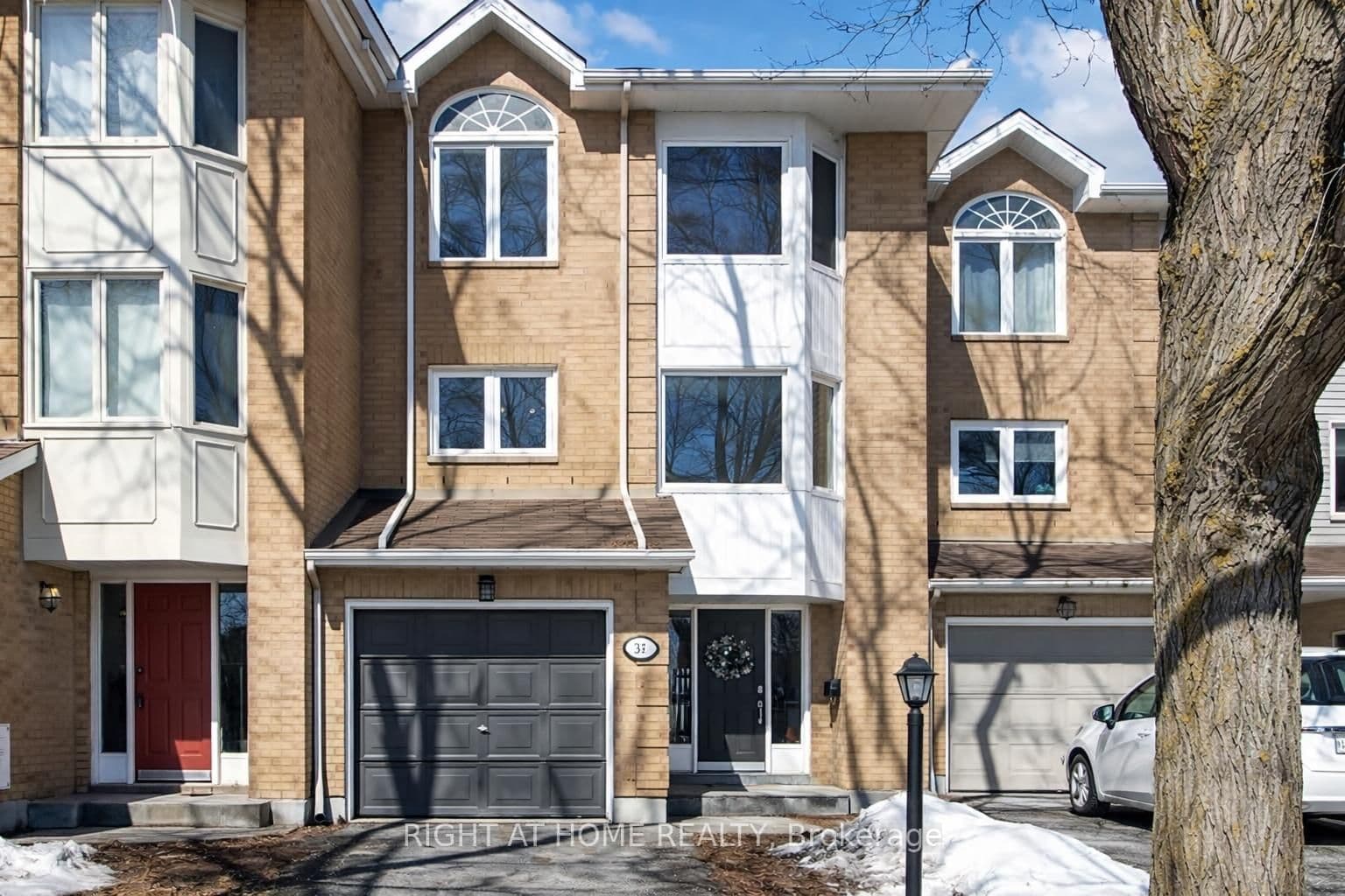 34 KENMARE Place, Ottawa, ON