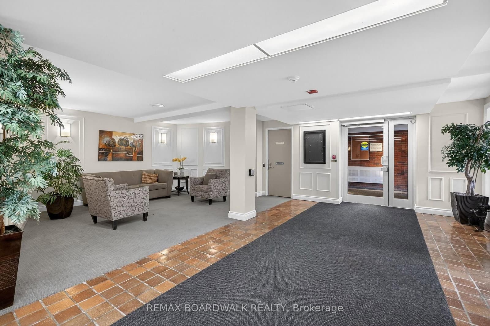 407 - 1356 Meadowlands Drive, Ottawa, ON — photo 2