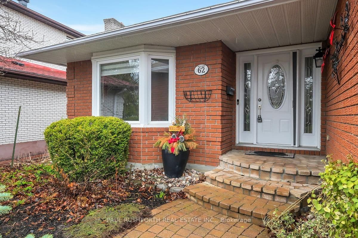 62 Topley Crescent, Ottawa, ON — photo 2