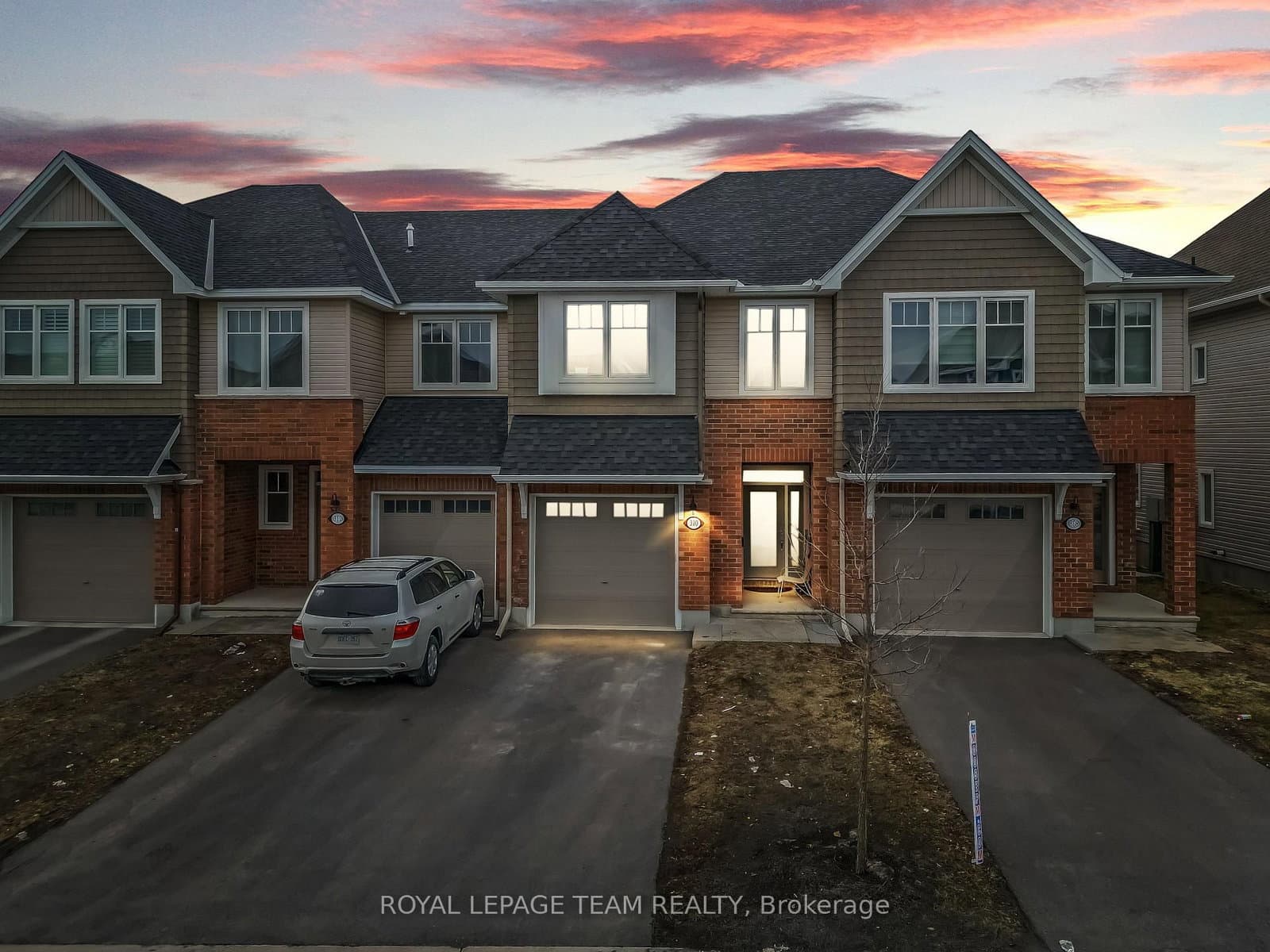 310 Kanashtage Terrace, Ottawa, ON