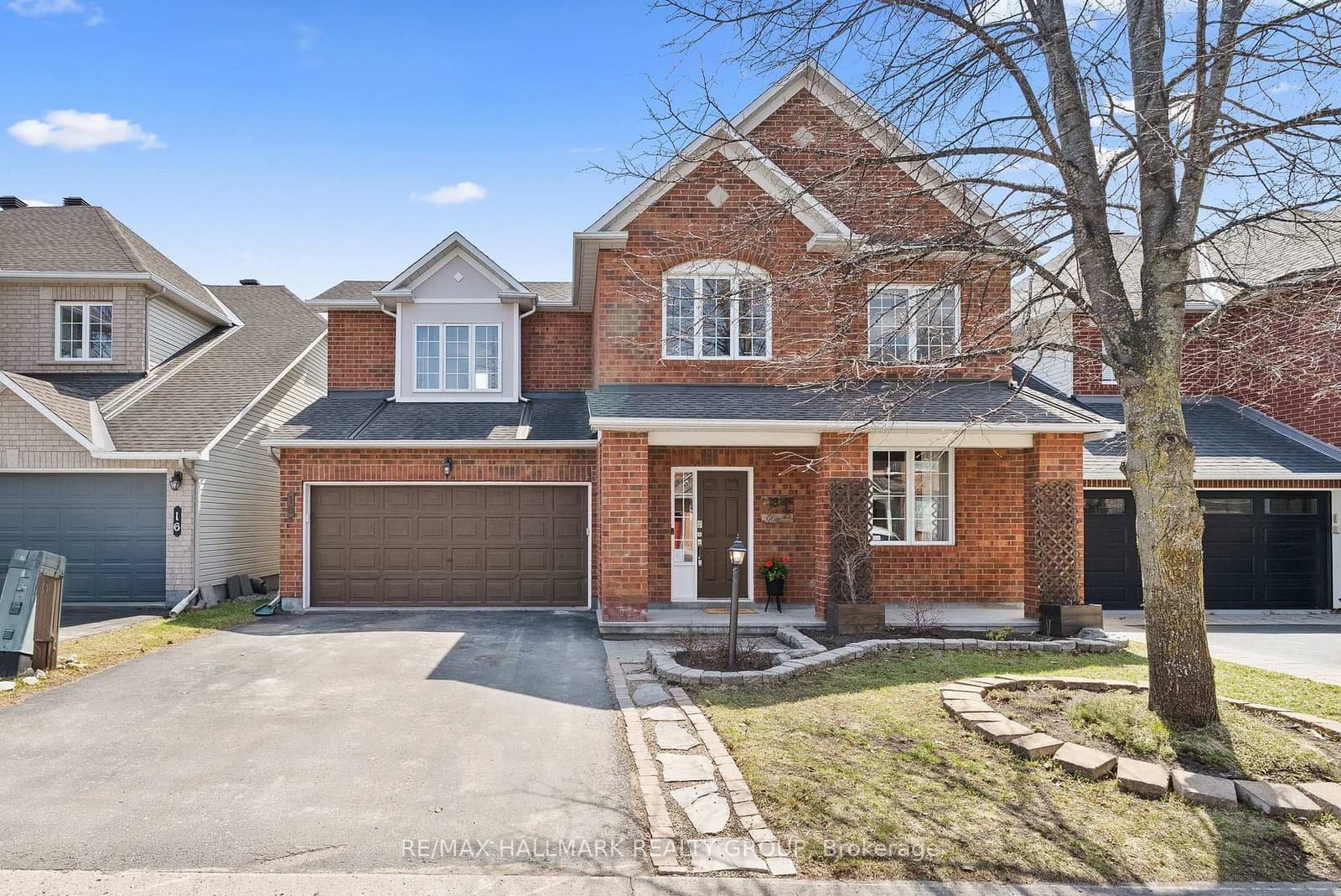 18 Irish Rose Crescent, Ottawa, ON