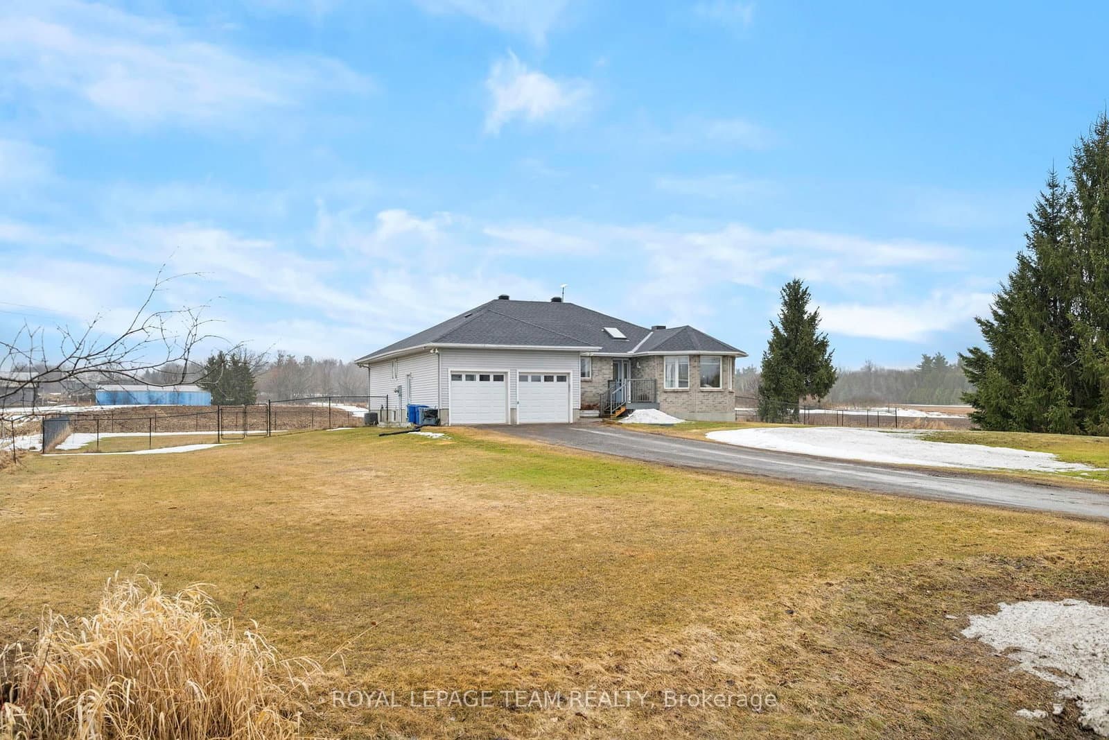 2090 Old Birch Road, Fitzroy Harbour, ON