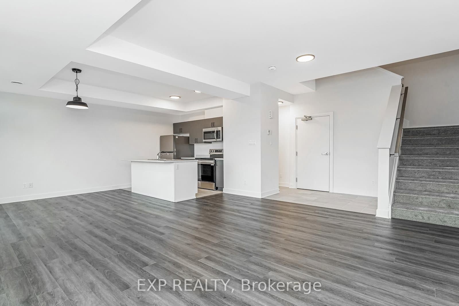 K - 230 Pingwi Place, Metcalfe, ON — photo 3