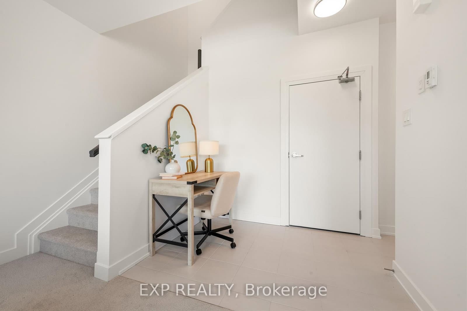 C - 230 Pingwi Place, Metcalfe, ON — photo 2