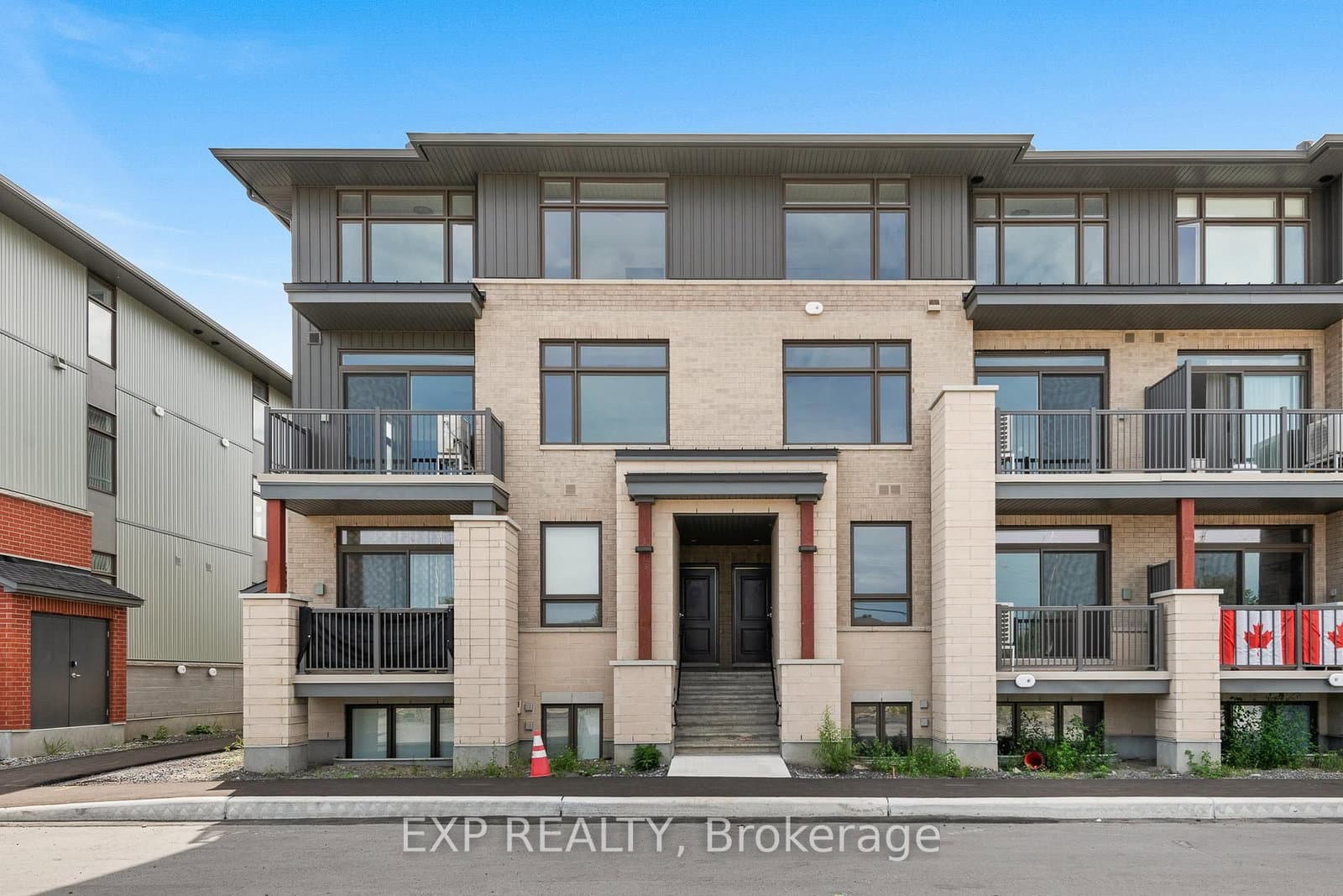 1005 Silhouette Private, Ottawa, ON