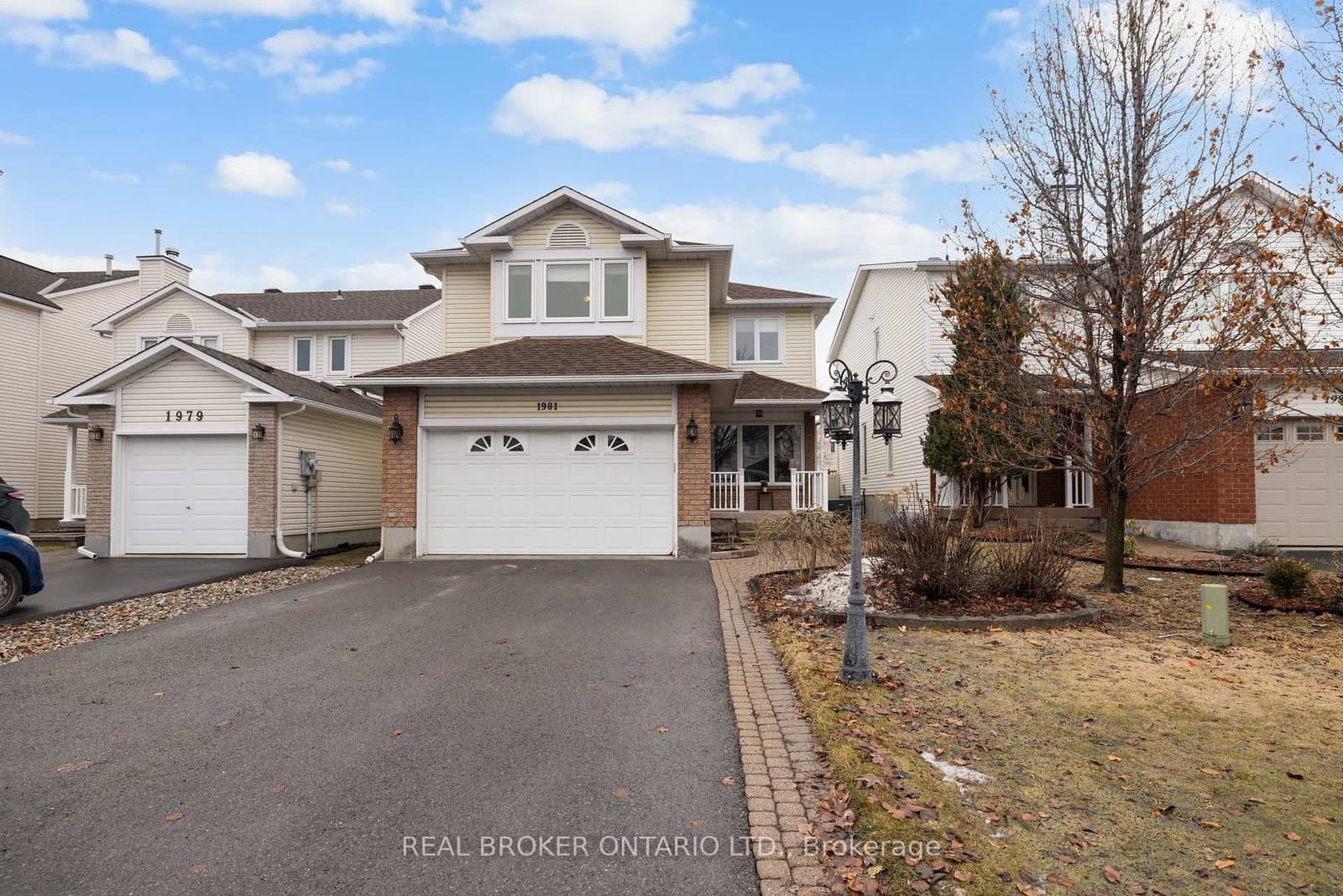 1981 Orchardview Avenue, Ottawa, ON