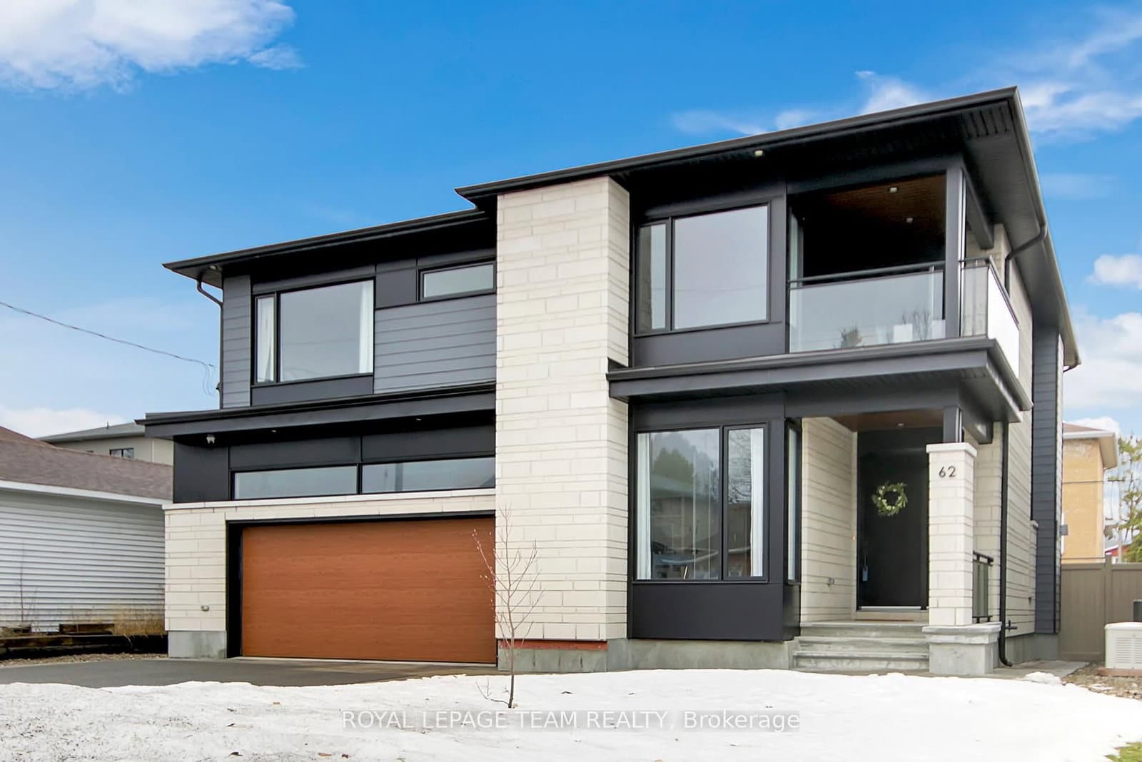 62 Rossland Avenue, Ottawa, ON