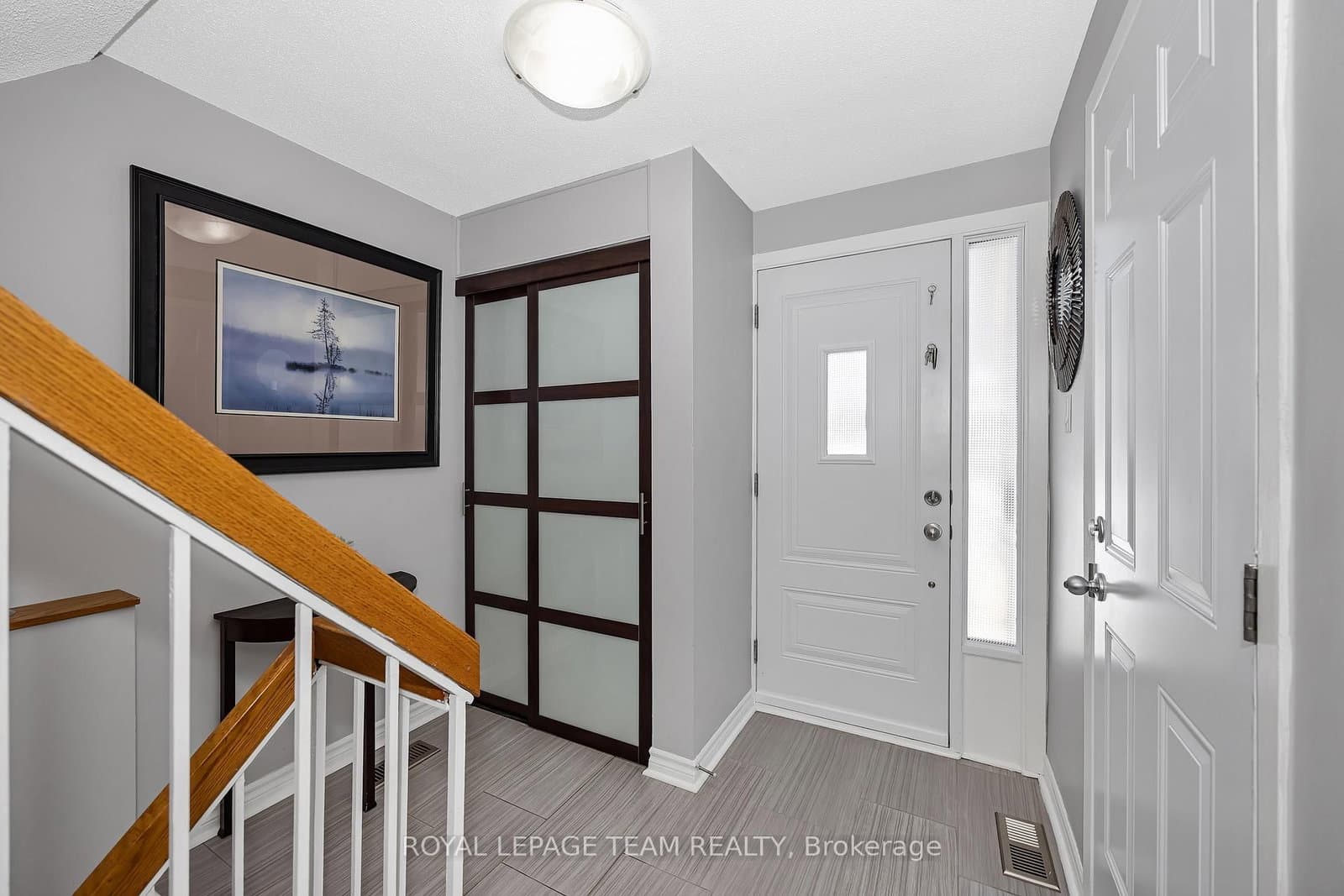 C - 18 Benlea Drive, Ottawa, ON — photo 3