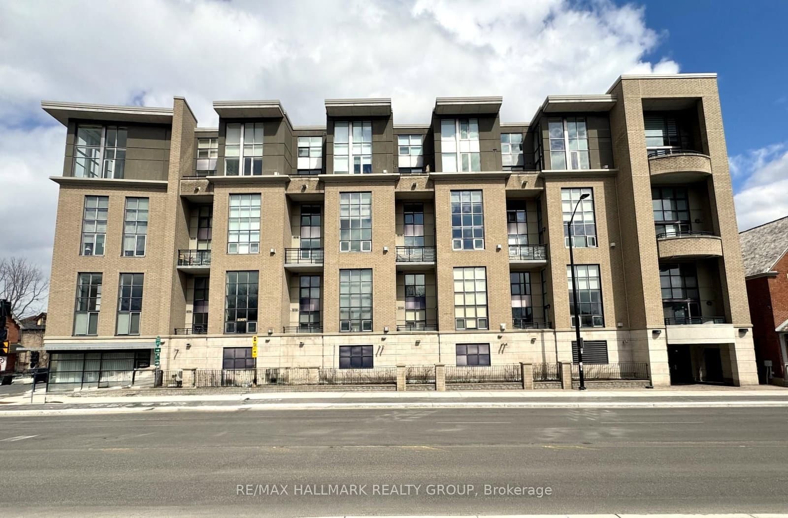 203 - 29 Main Street, Ottawa, ON