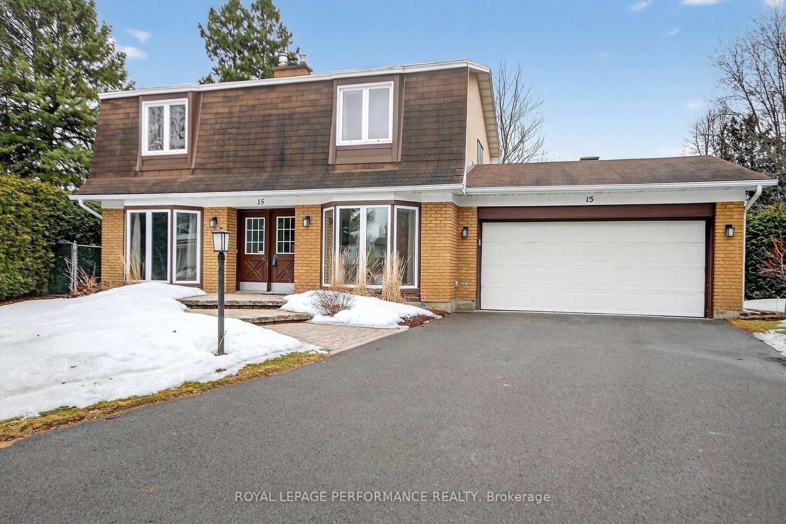 15 Hallowell Court, Ottawa, ON