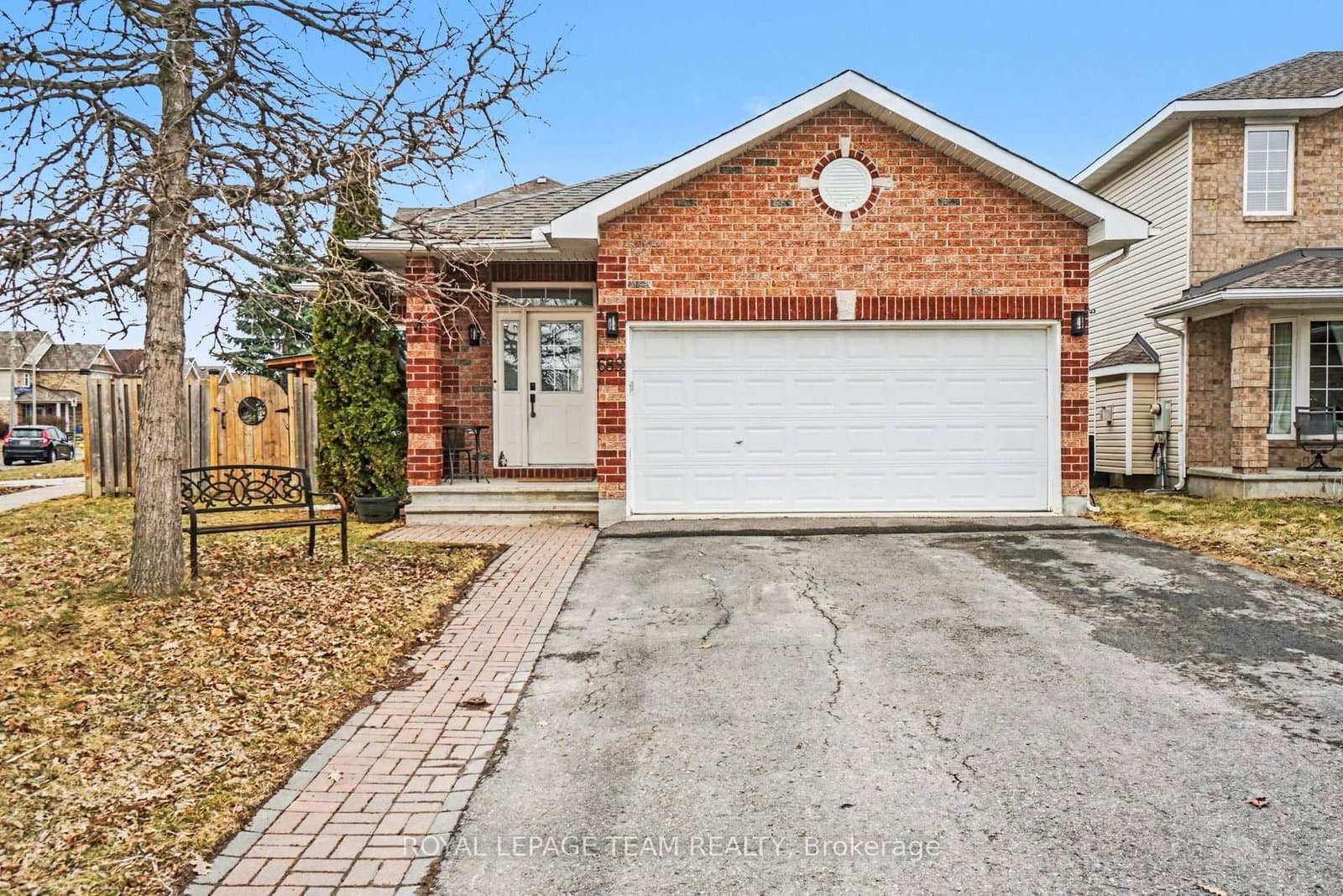 689 Vermillion Drive, Gloucester, ON — photo 2