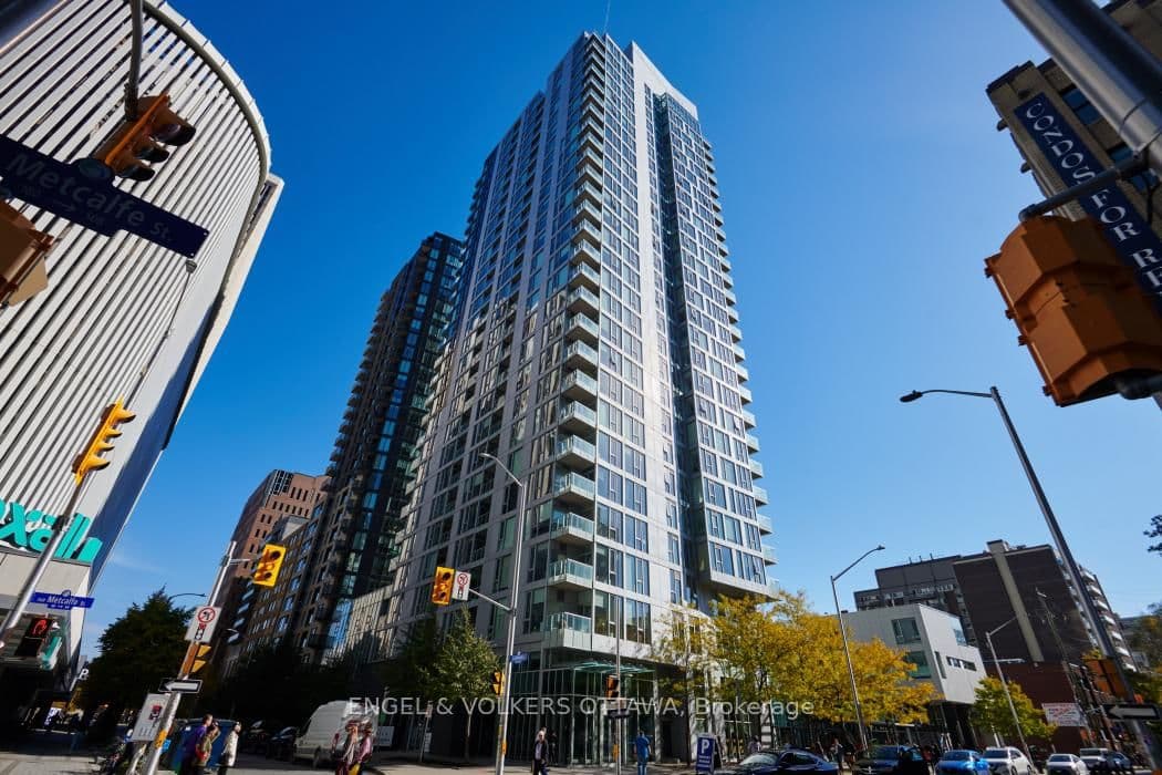 2006 - 179 Metcalfe Street, Ottawa, ON