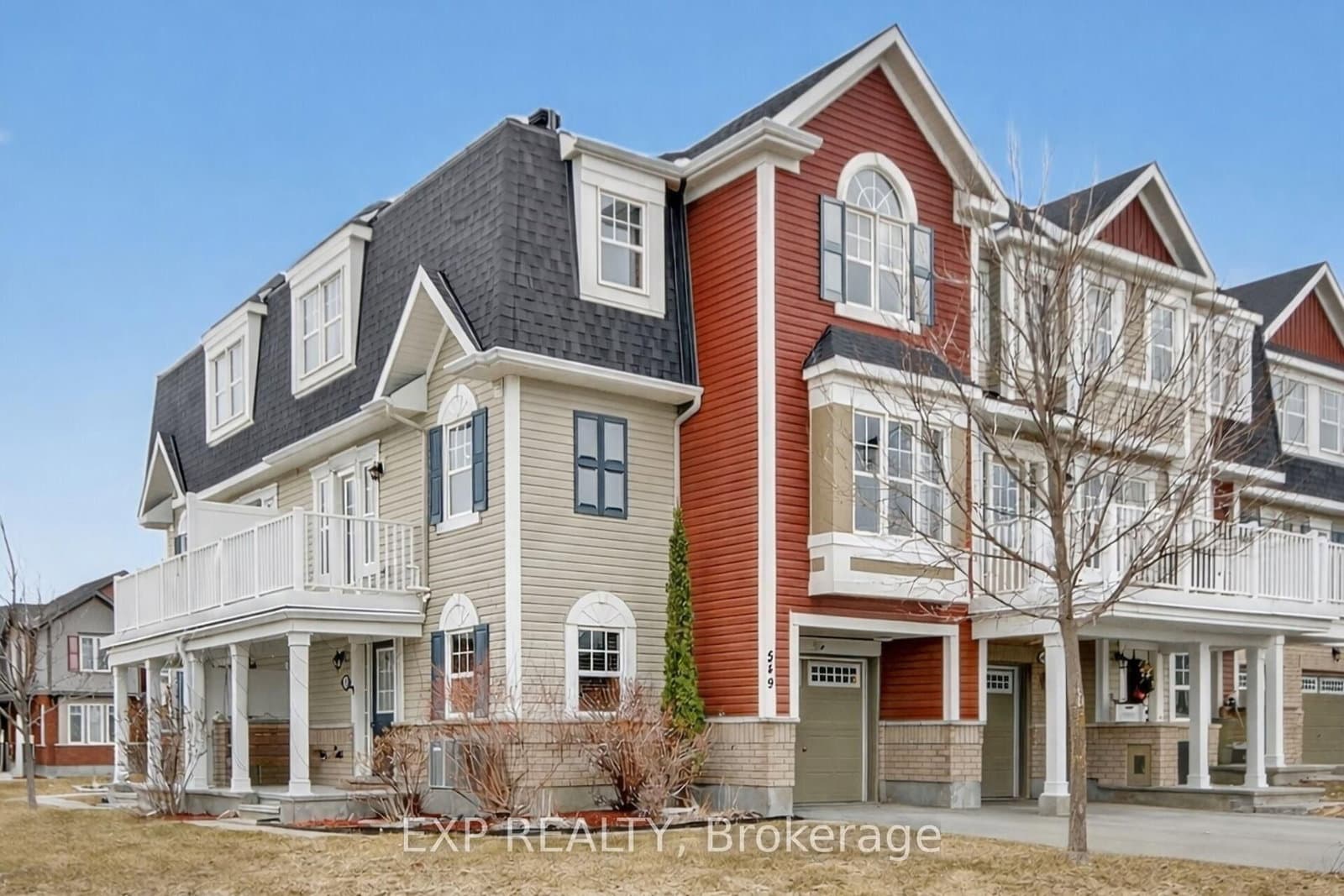 549 ENSATINA Crescent, Ottawa, ON — photo 2